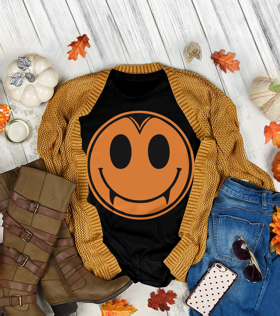 Vampire Smiley Face Halloween Icon Fangs T-Shirt