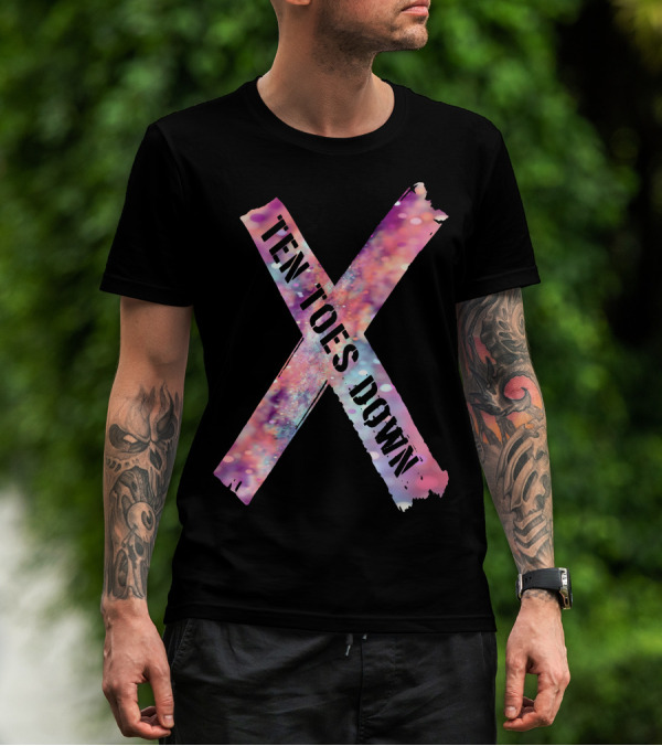 Deestroying Ten Toes Down Ttd Bokeh Cross T-Shirt
