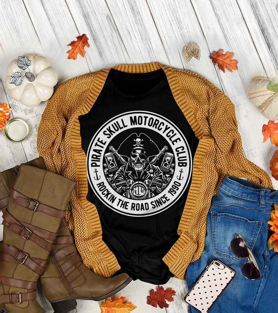 Pirate Skull Motorcycle Club Rockin the Road Since 1990 T-Shirt