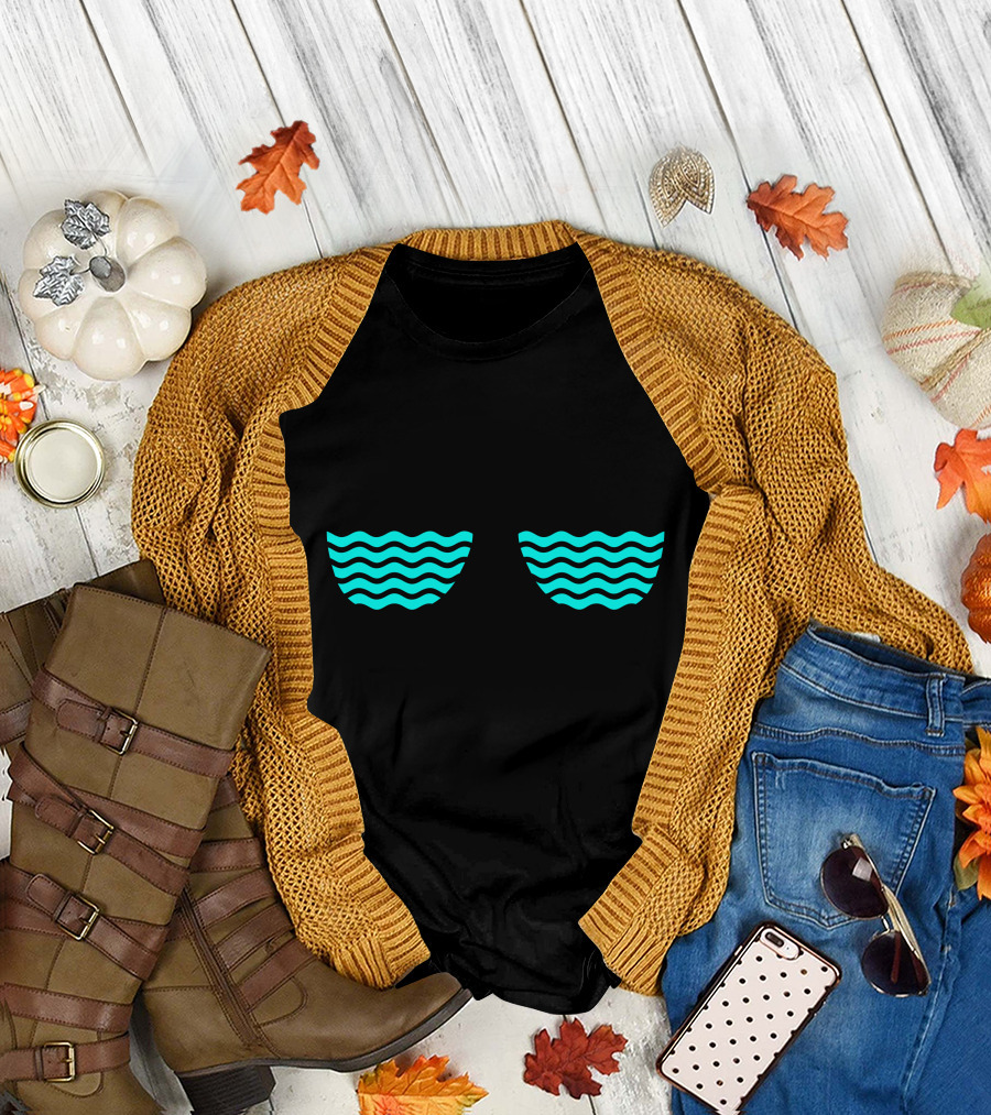 Summer Makes Me Happy T-Shirt