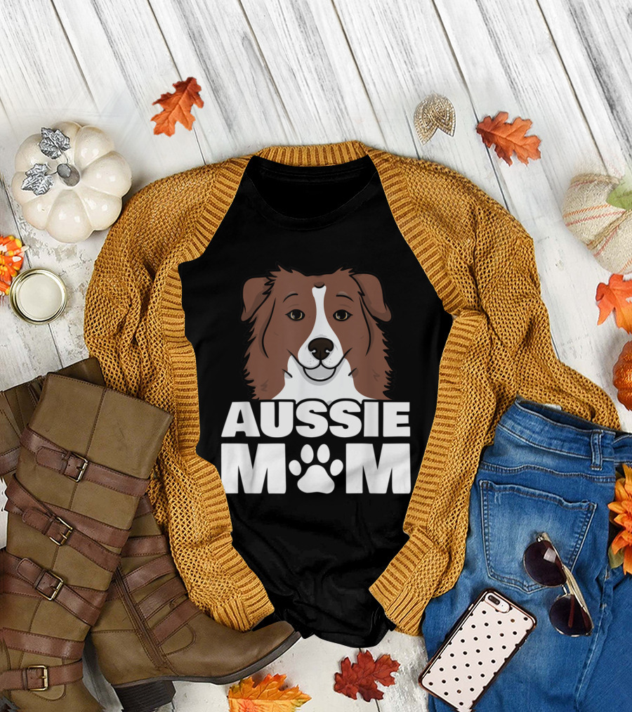 Aussie Mom Loves Her Australian Shepherd Dog Paw T-Shirt