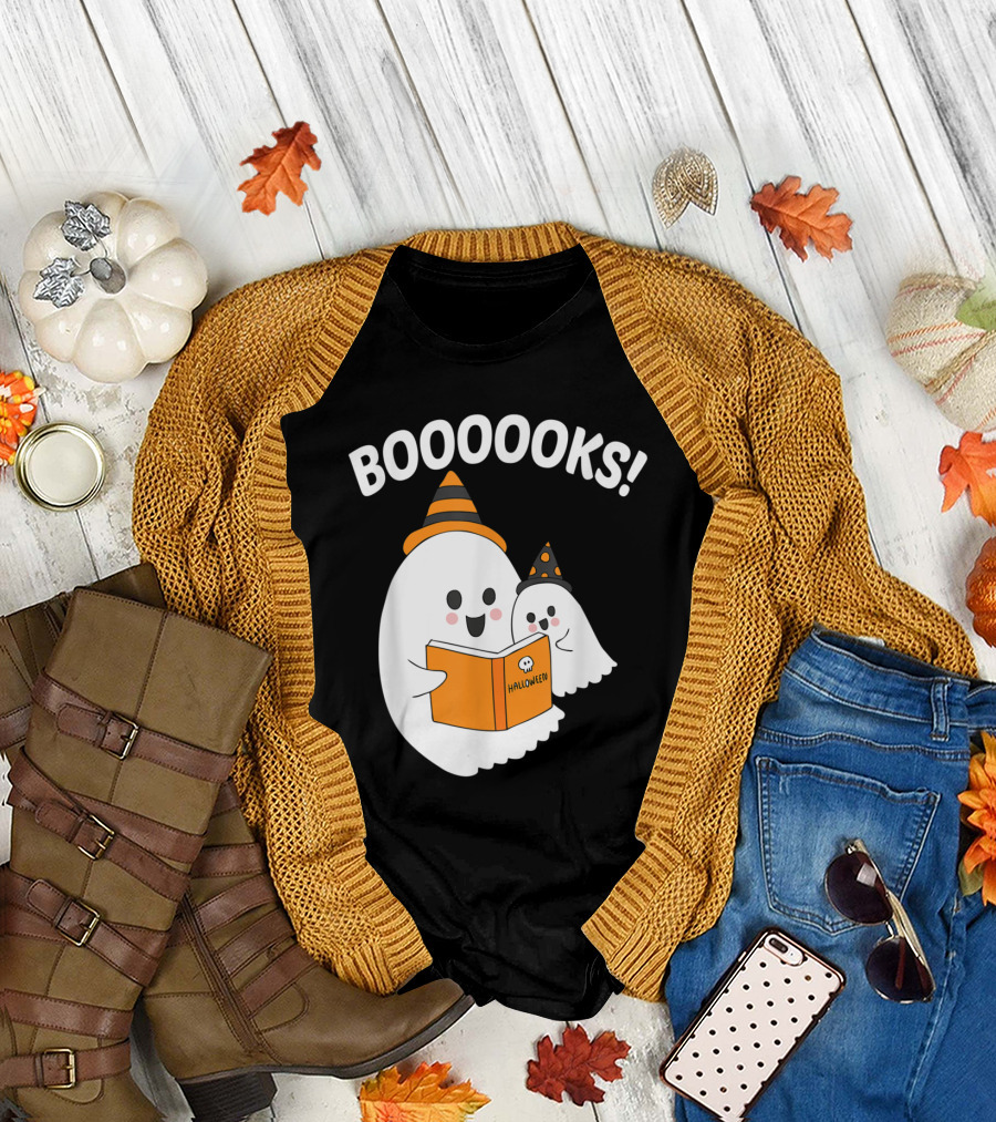 Halloween Ghost Booooooks Boo Read Books Funny Teacher T-Shirt