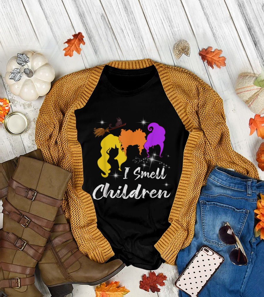I Smell Children Halloween Funny Costume Witches Silhouette Magic Broomstick T-Shirt