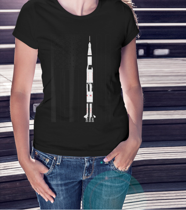Vintage American Flag Saturn V Rocket Apollo Space Astronomy T-Shirt