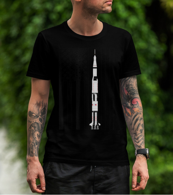 Vintage American Flag Saturn V Rocket Apollo Space Astronomy T-Shirt