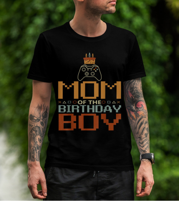 Mom Of The Birthday Boy Gamer Cake Controller T-Shirt