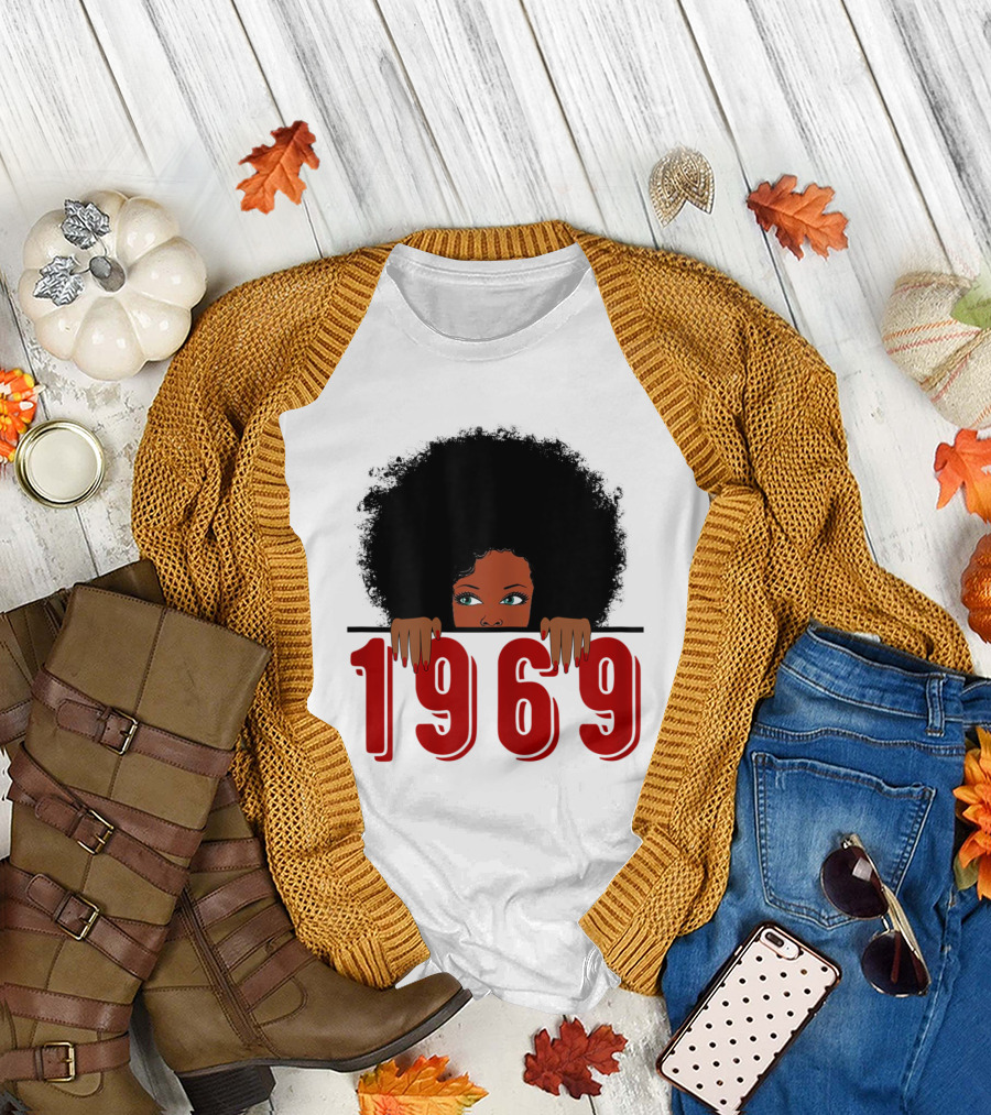 Black Queen 1969 50th Awesome Birthday T-Shirt
