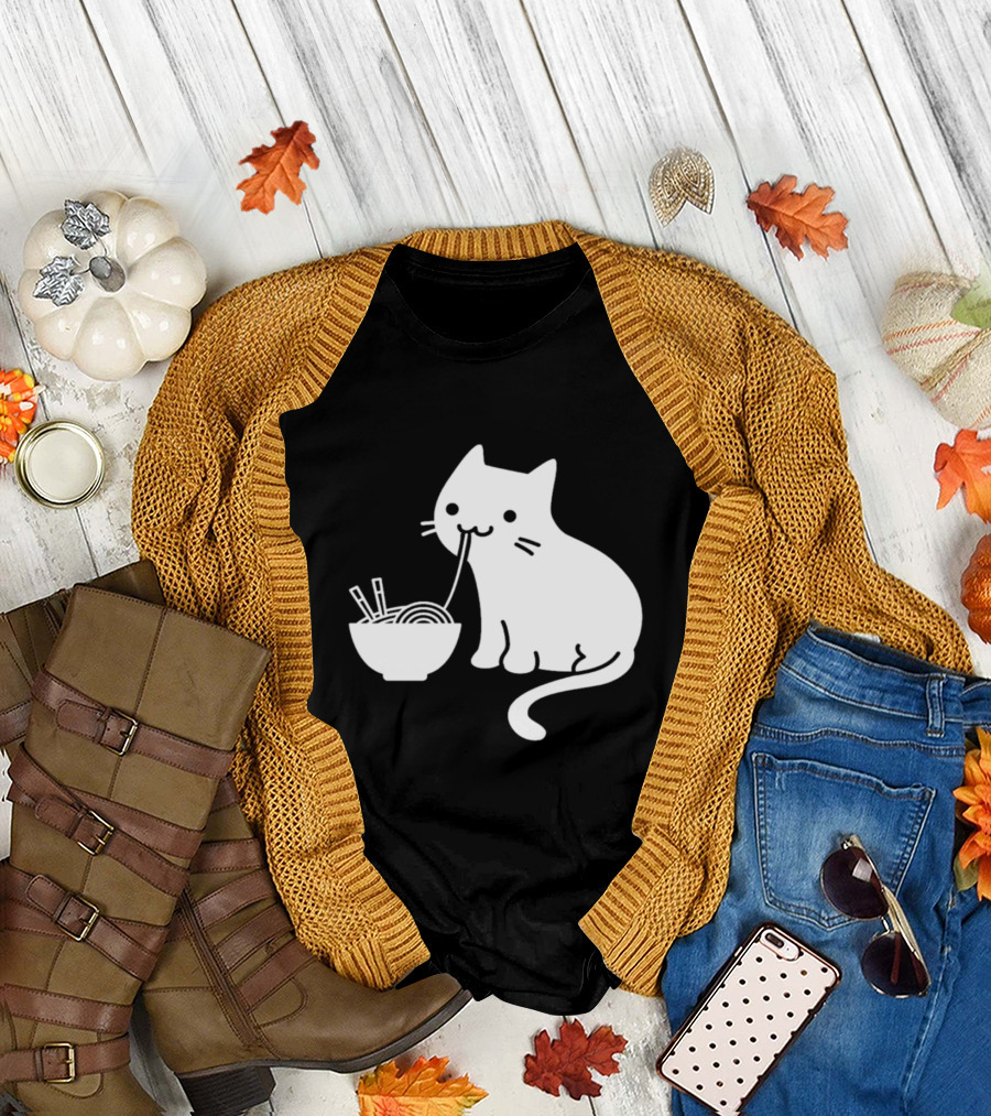 Vintage Kawaii Cat Eating Ramen Japanese Anime T-Shirt
