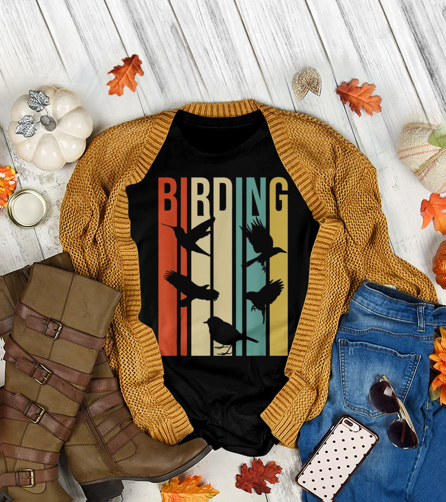 Vintage Style Birding for Birders with Birds in Retro T-Shirt