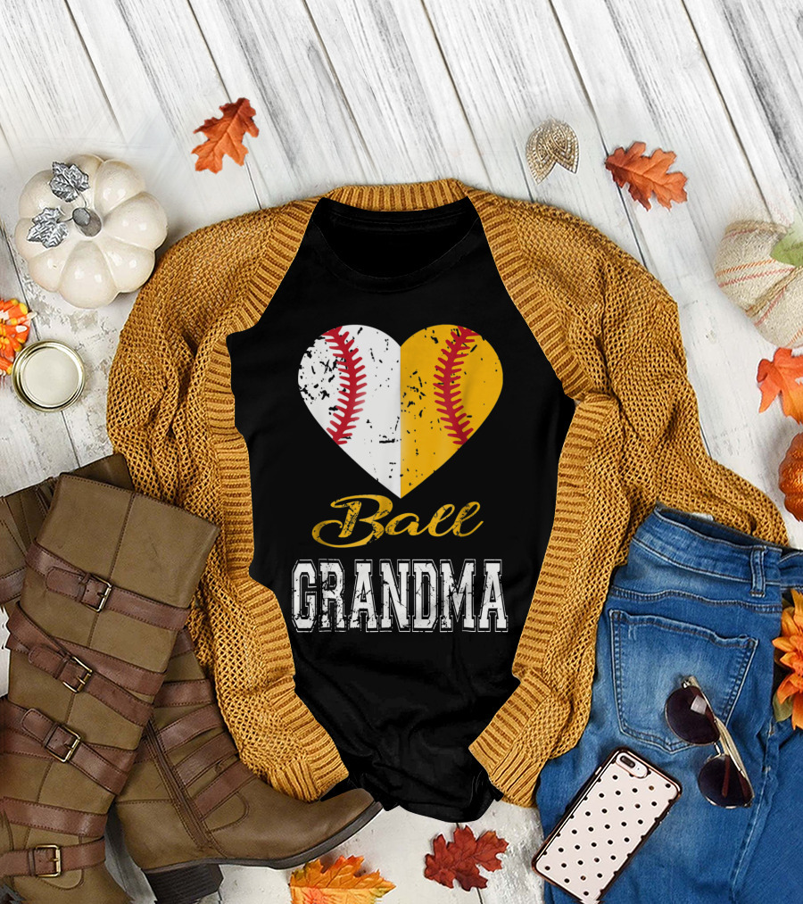 Ball Grandma Heart Baseball Softball T-Shirt