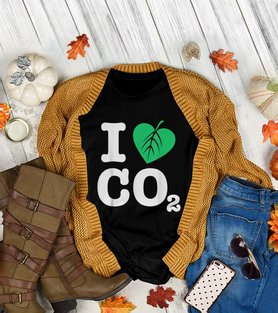 I Love CO2 with a Heart Leaf Like a Plant T-Shirt