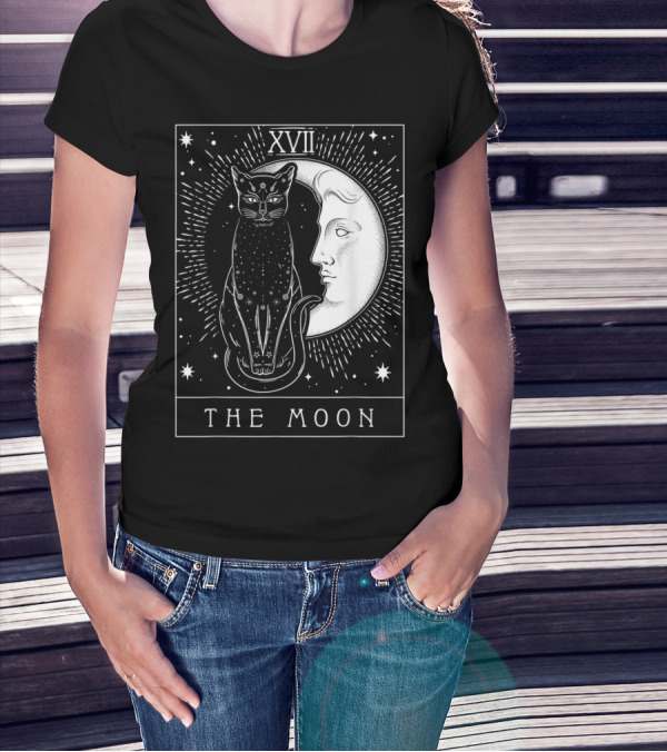 XVII The Moon Tarot Card Crescent Moon Cat T-Shirt