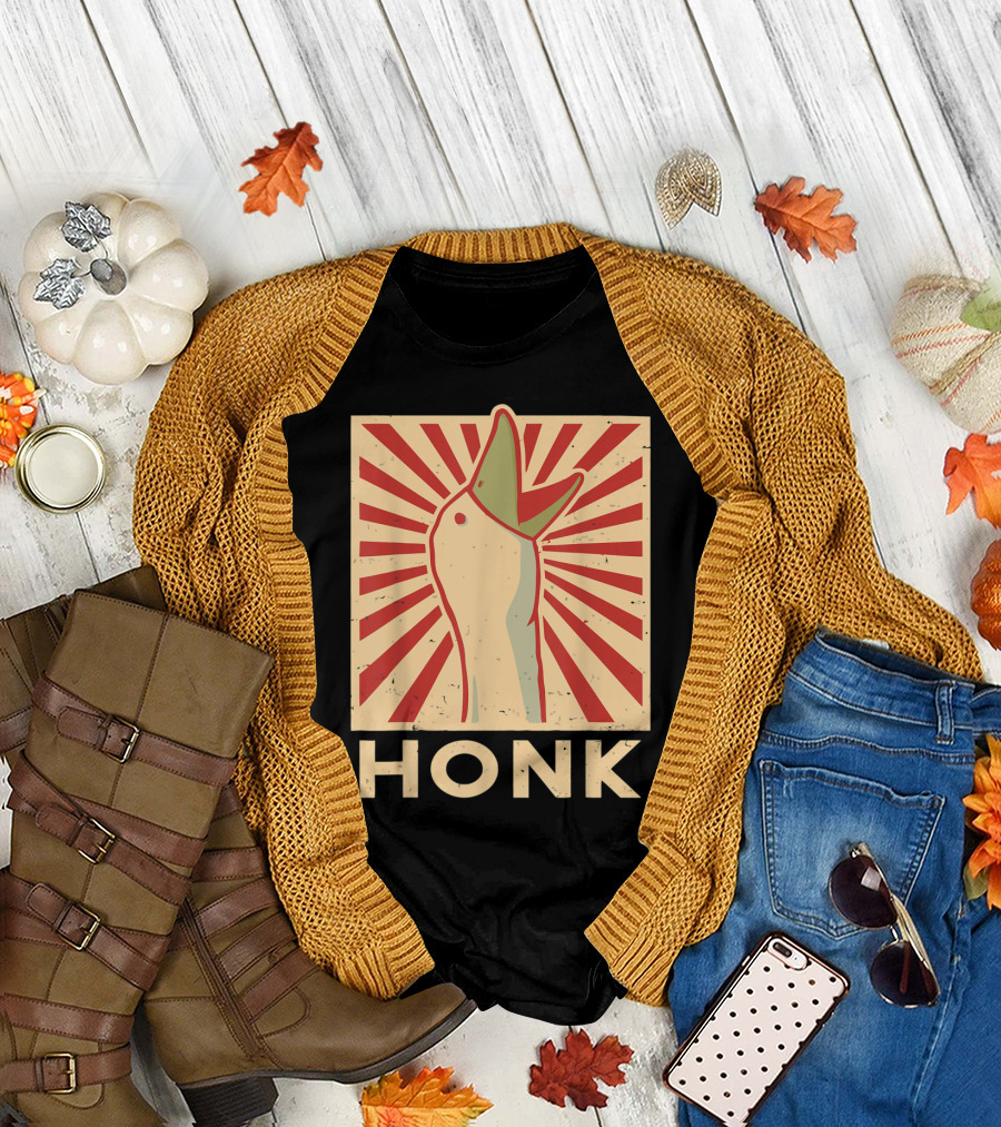 Honk Goose Meme Funny Duck Chicken T-Shirt