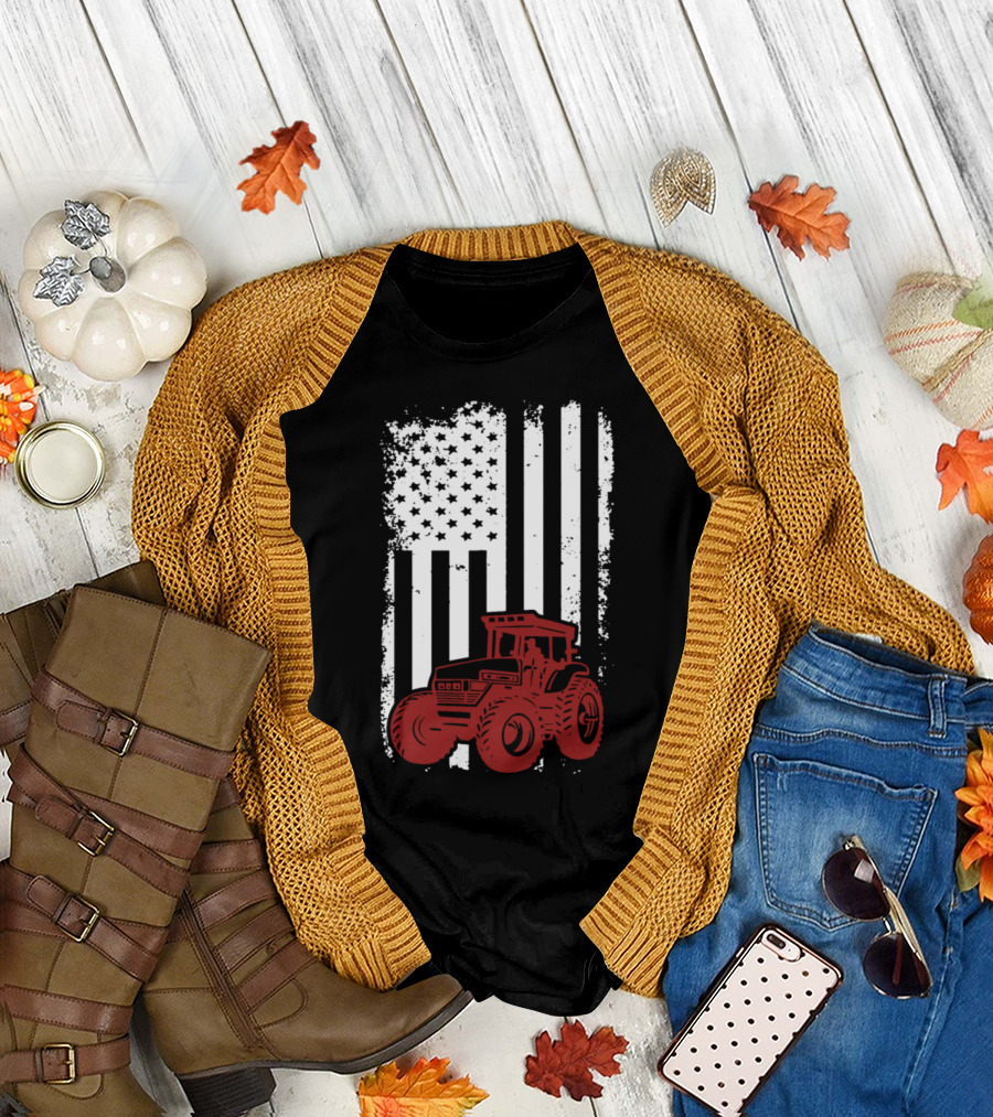 US Farmer Tractor American Flag Vintage T-Shirt