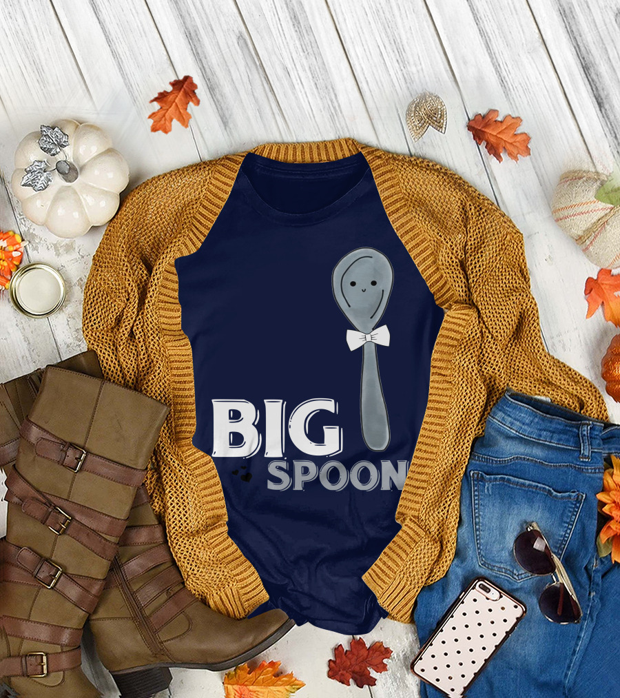 Big Spoon Little Spoon Bowtie MAN T-Shirt