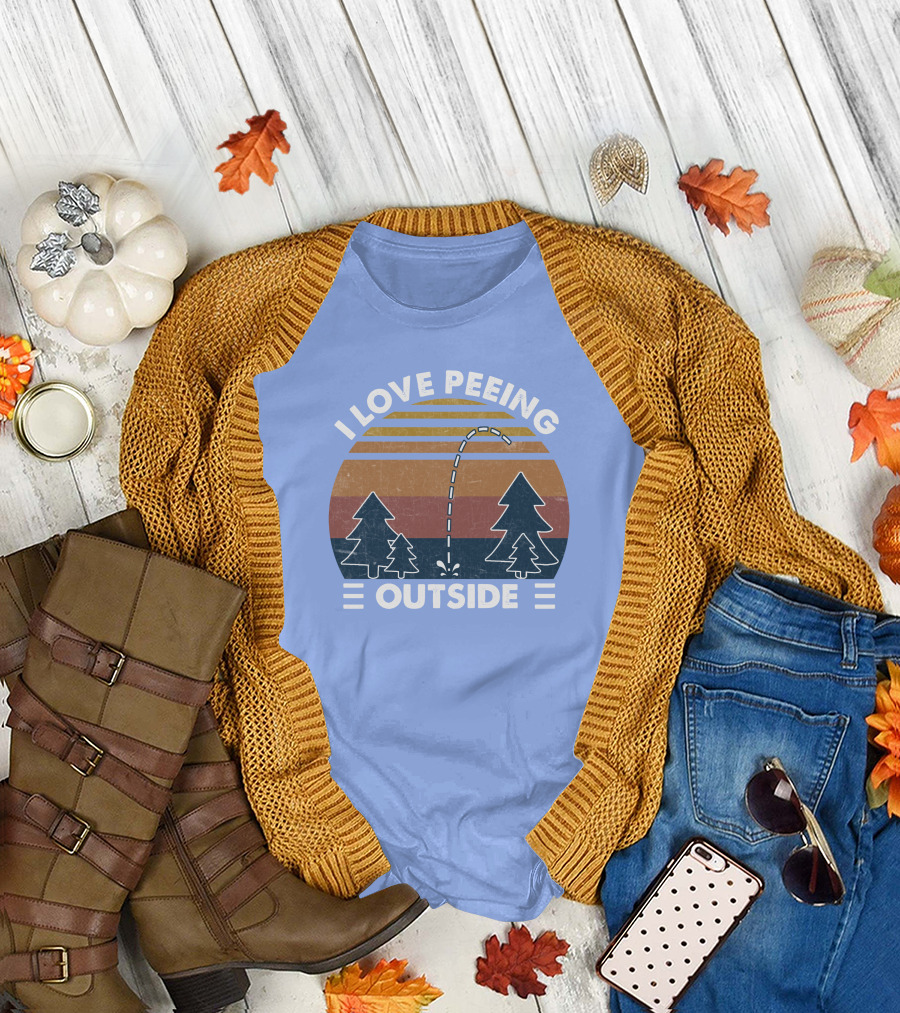 I Love Peeing Outside Retro Forest Sunset Trees Scene T-Shirt