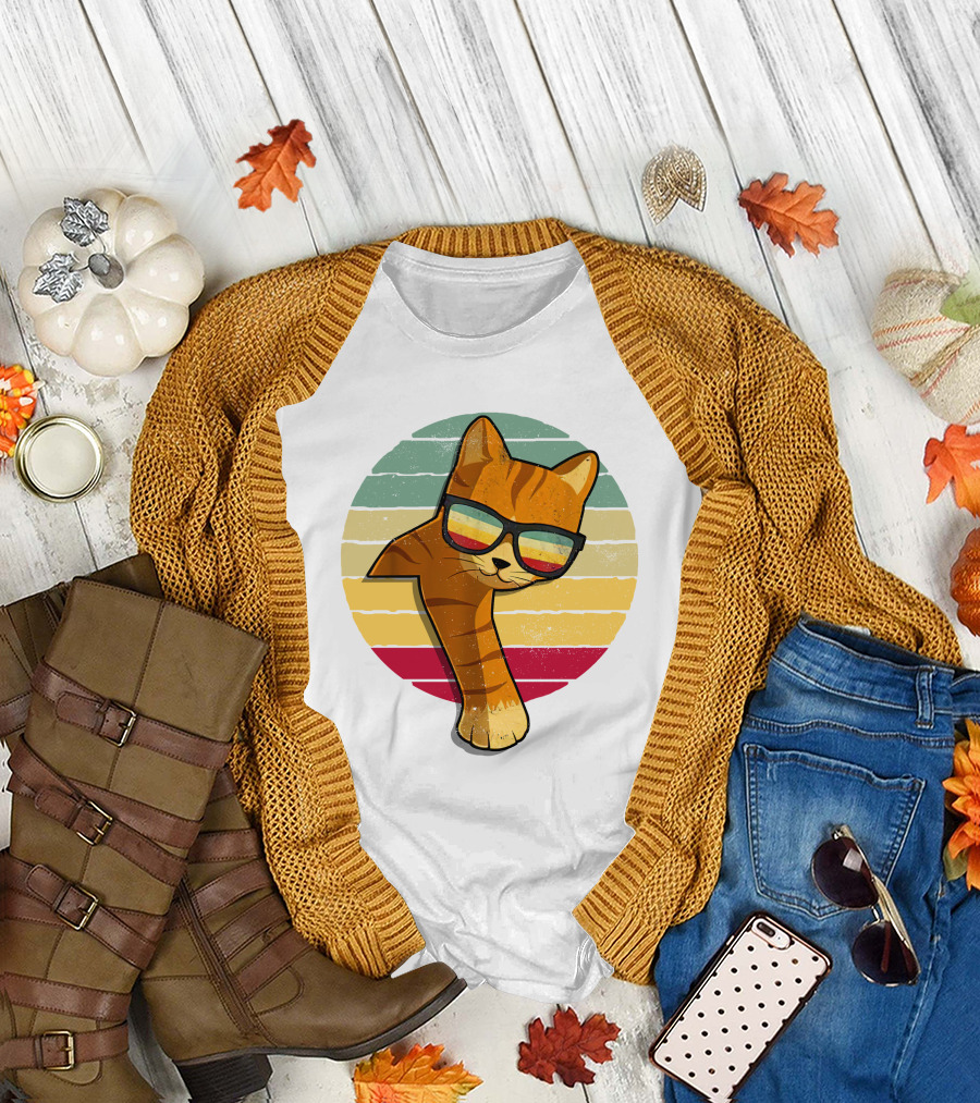 Vintage Style Sunglasses Orange Tabby Cat Lover T-Shirt