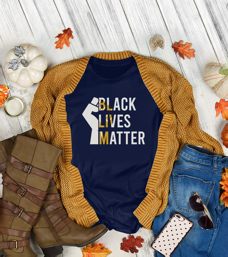 BLACK LIVES MATTER Raised Fist Icon T-Shirt