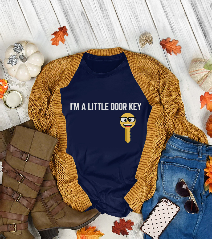 I'm a Little Door Key Nerdy Pun with Smiling Cartoon Key T-Shirt