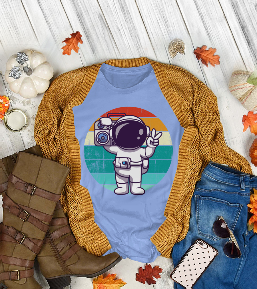Cute Astronaut Peace Sign Boombox Cartoon Retro Rainbow T-Shirt