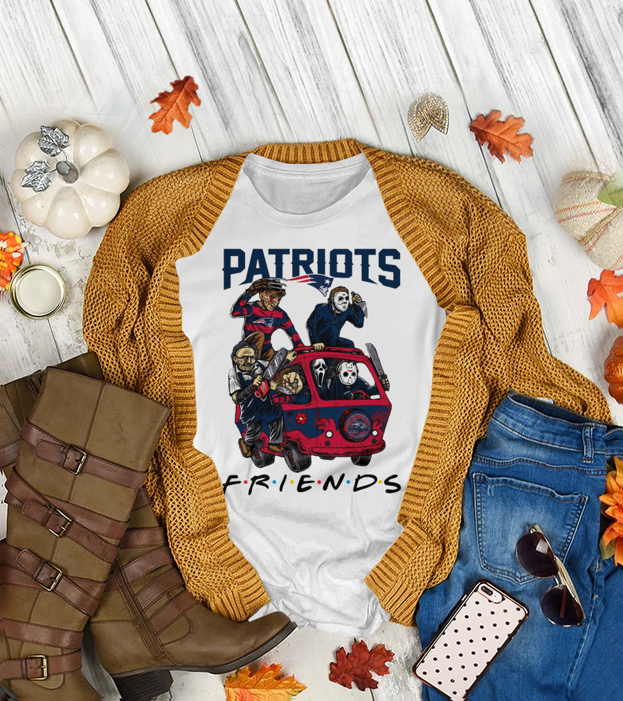Patriots Friends Halloween Horror Icons in New England Team Van T-Shirt