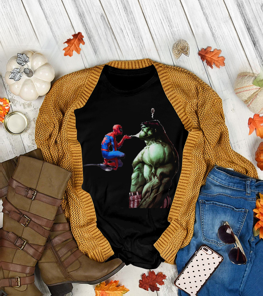 HULK AND SPIDERMAN COFFEE CONFRONTATION ICONIC MOMENT T-Shirt