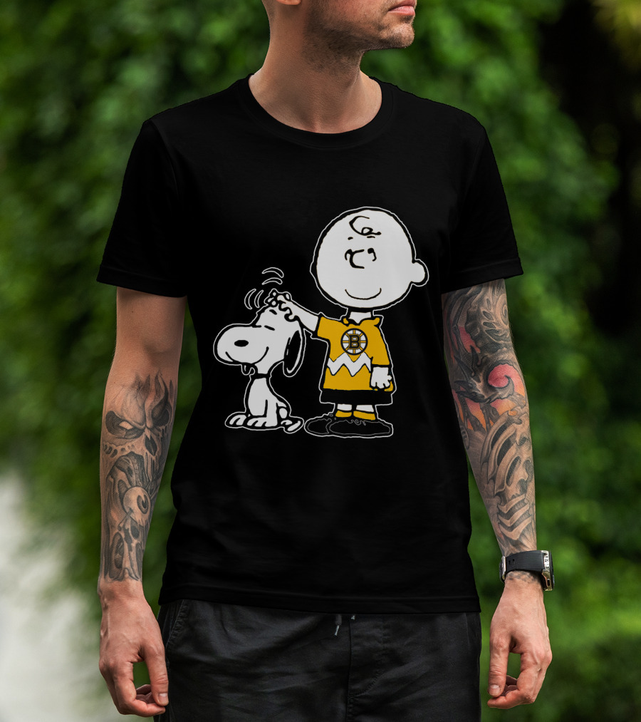Boston Bruins Snoopy Charlie Brown Peanuts T-Shirt