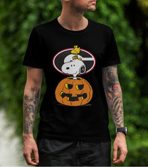 Georgia Bulldogs Football Halloween Snoopy And Woodstock T-Shirt
