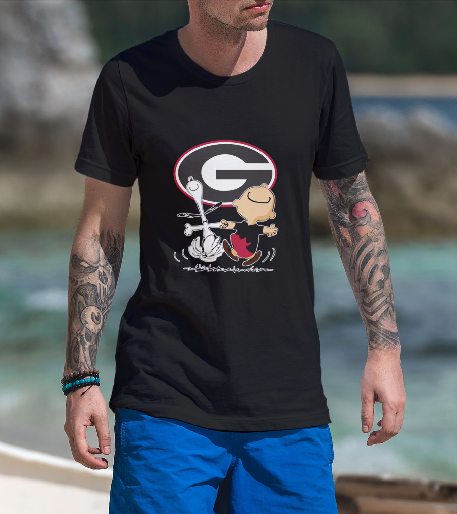 Georgia Bulldogs Football Peanuts Characters Dancing T-Shirt