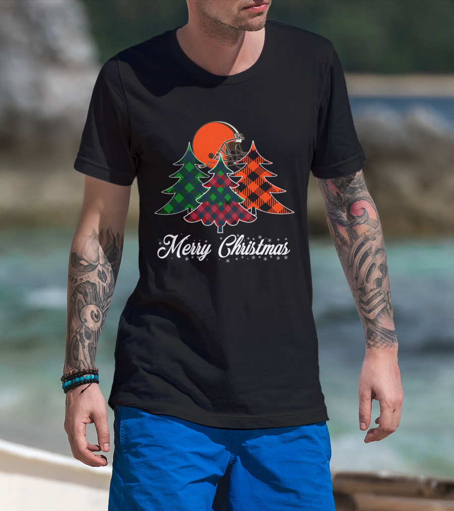 Merry Christmas Cleveland Browns Helmet And Plaid Trees T-Shirt