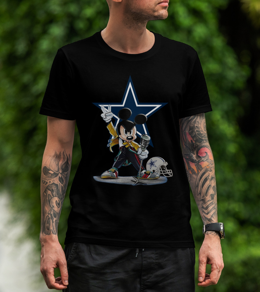 Dallas Cowboys Mickey Star Helmet Mic T-Shirt