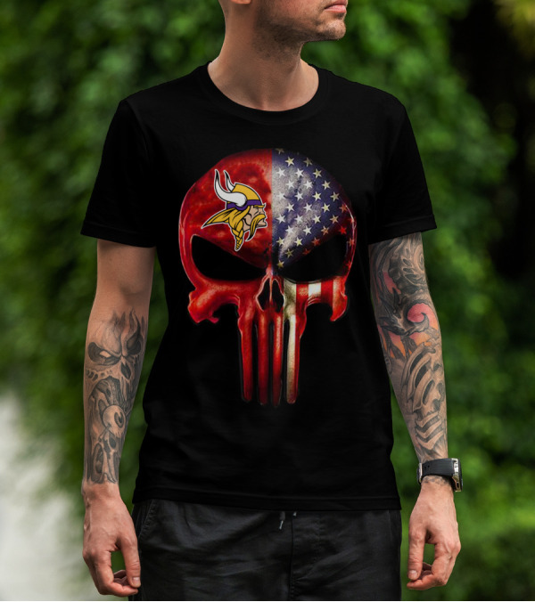 Vikings Skull American Flag Minnesota Fan T-Shirt