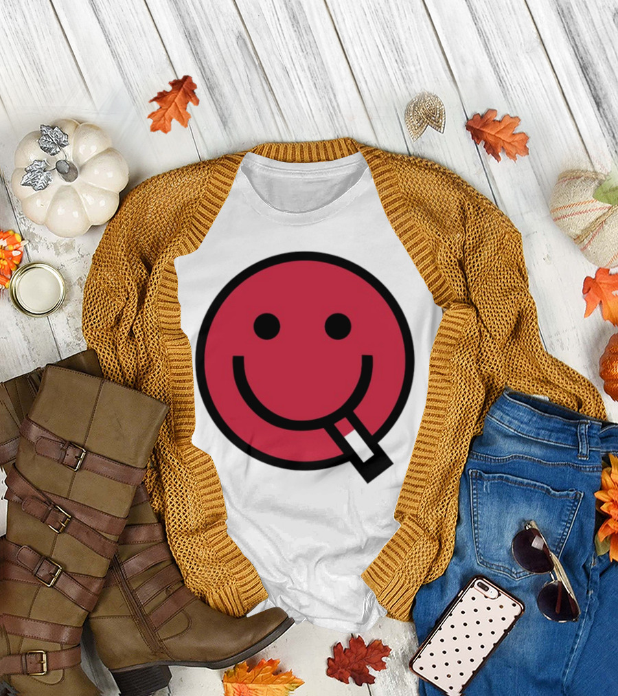 Shopsludgelife Cyggy Smiley Face Tongue T-Shirt