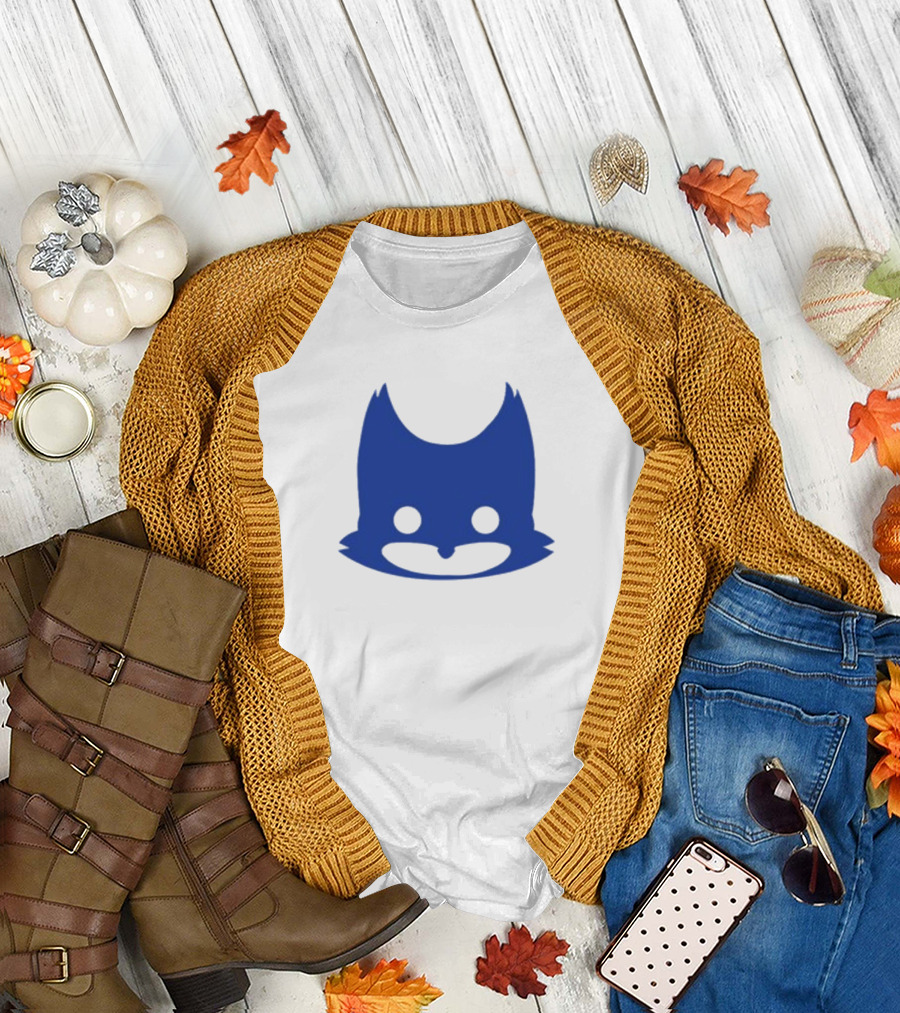 Super Sea Land Visitor Blue Bat T-Shirt