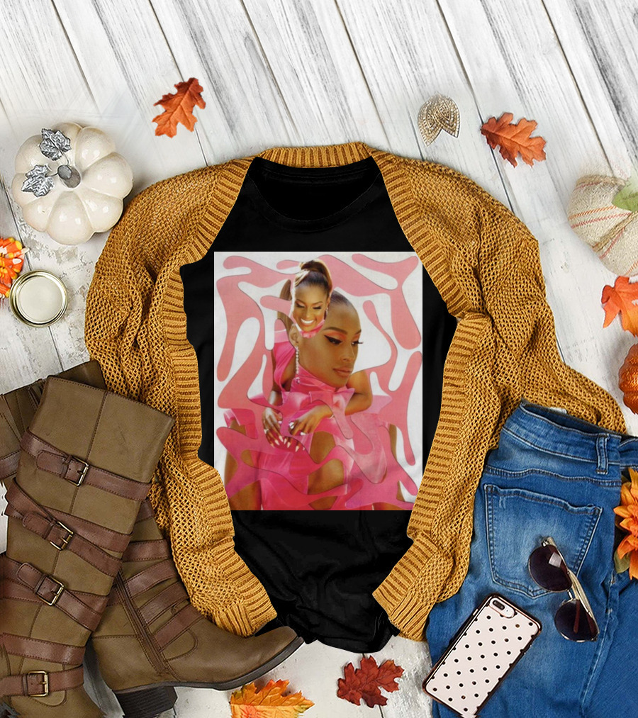 Ian Woods Issa Rae At The Barbie Fragmented Pink T-Shirt