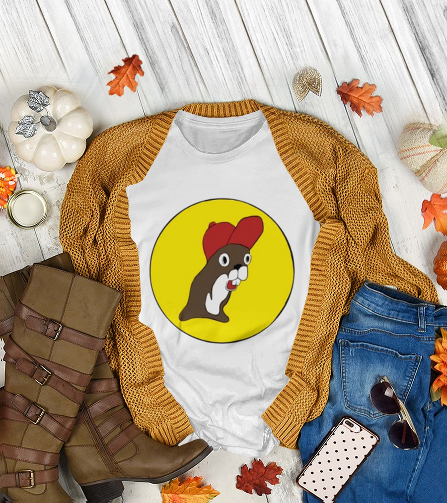 Baby Genius Beaver Red Cap Yellow Circle Buc-ee's Cup T-Shirt