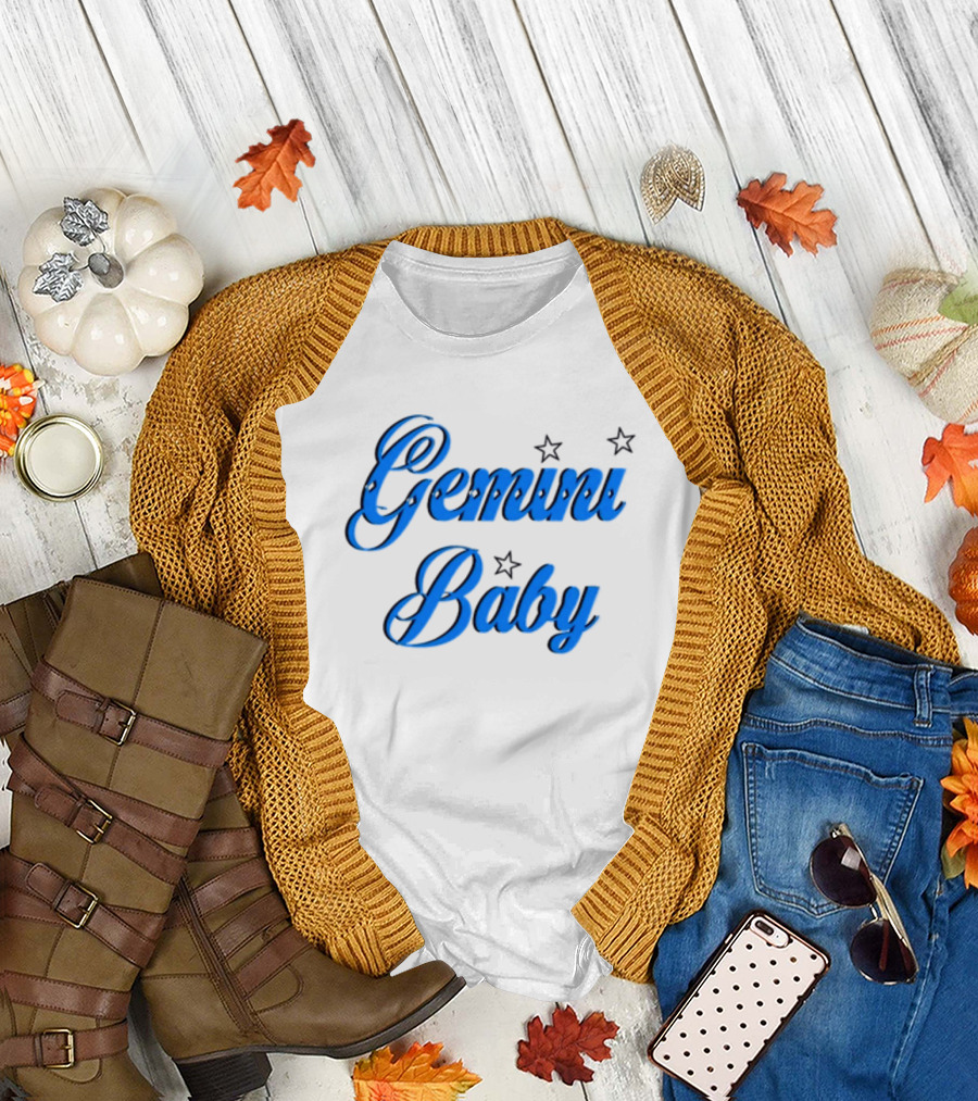 Beabadoobee Gemini Baby Blue Script with Stars T-Shirt