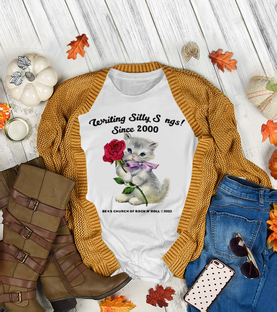 Writing Silly Songs Since 2000 Cute Kitten with Red Rose and Pink Bow T-Shirt