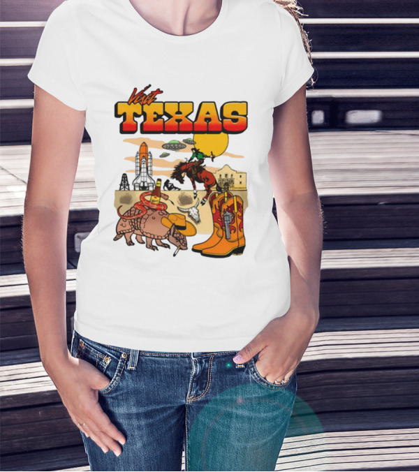 Visit Texas Armadillo Cowboy Boots Space Shuttle UFOs Rodeo Horse Alamo T-Shirt