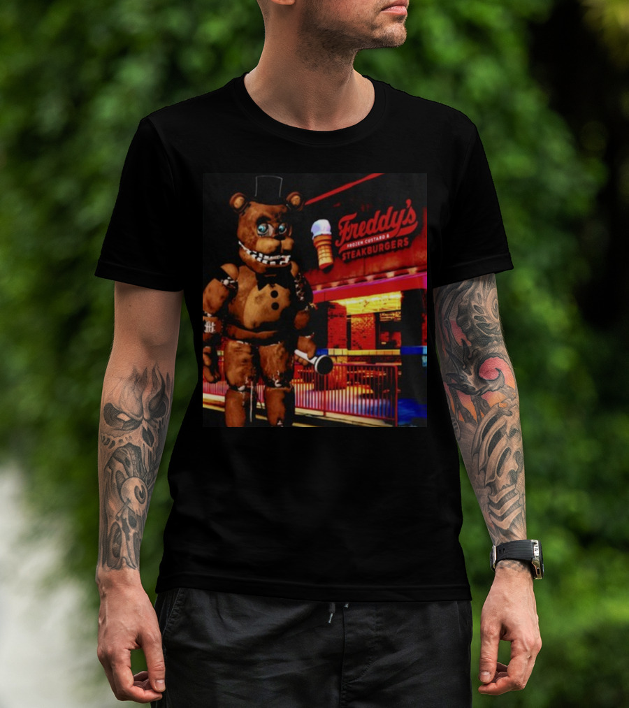Mamonoworld Funny Bear Freddy's Frozen Custard And Steakburgers Bear T-Shirt