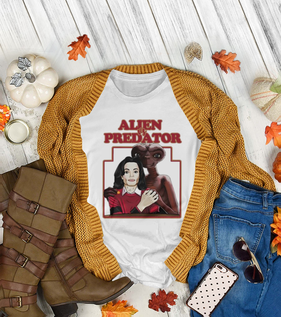 ALIEN VS PREDATOR E.T MAGICAL FRIENDSHIP T-Shirt