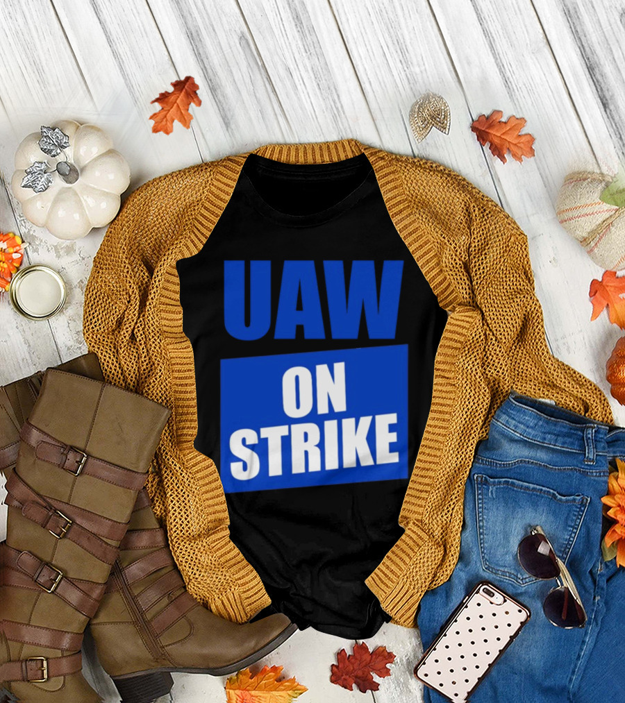 UAW On Strike Bold Blue Protest T-Shirt