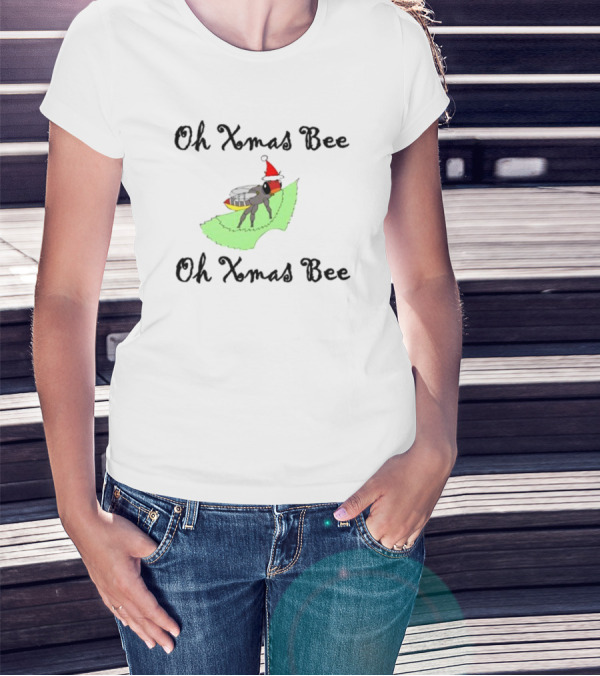 Oh Xmas Bee Santa Hat Festive Holiday Image T-Shirt
