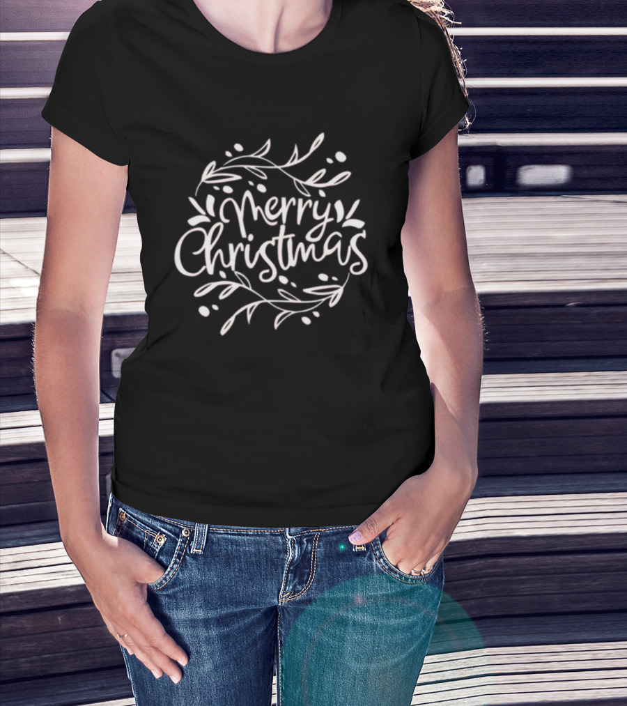 Merry Christmas Festive Vine Wreath T-Shirt