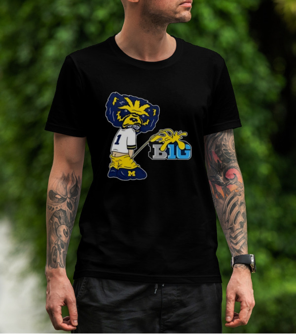 MI Big 10 Wolverine Parody Mascot T-Shirt