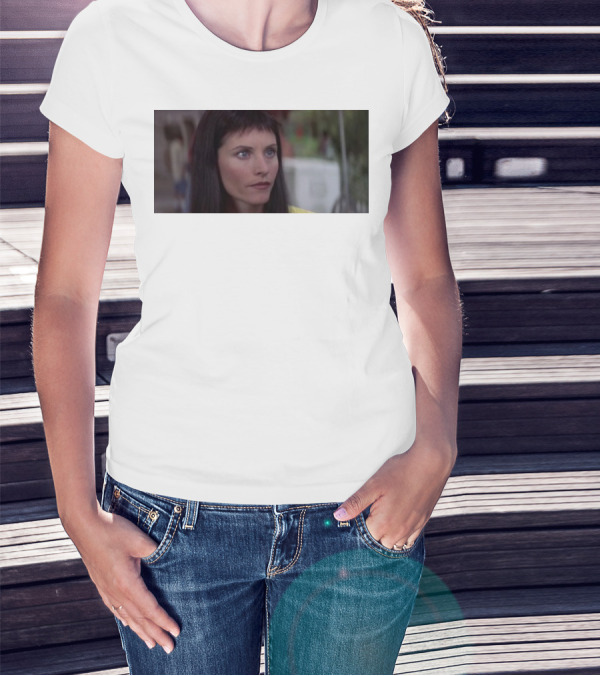 Courteney Cox Scream Movie Character House Party Scene T-Shirt