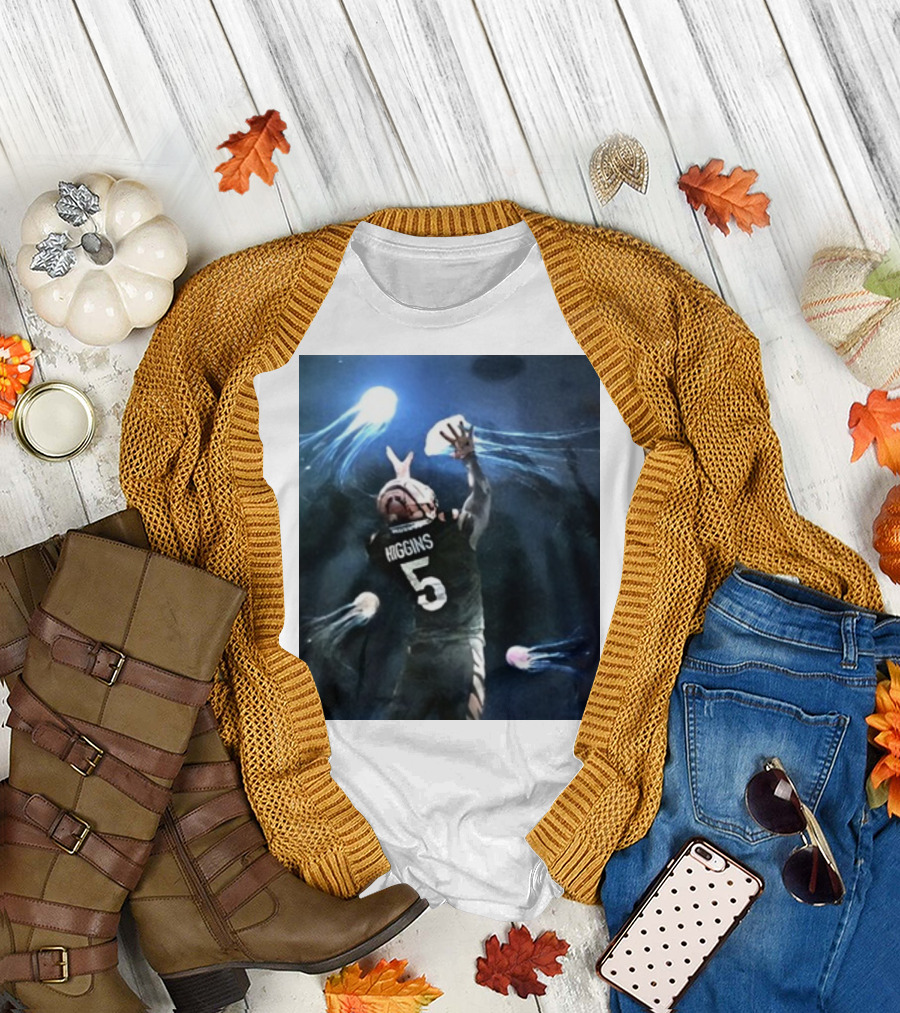 Killer Brownie Football Player Higgins 5 with Jellyfish Birthday T-Shirt