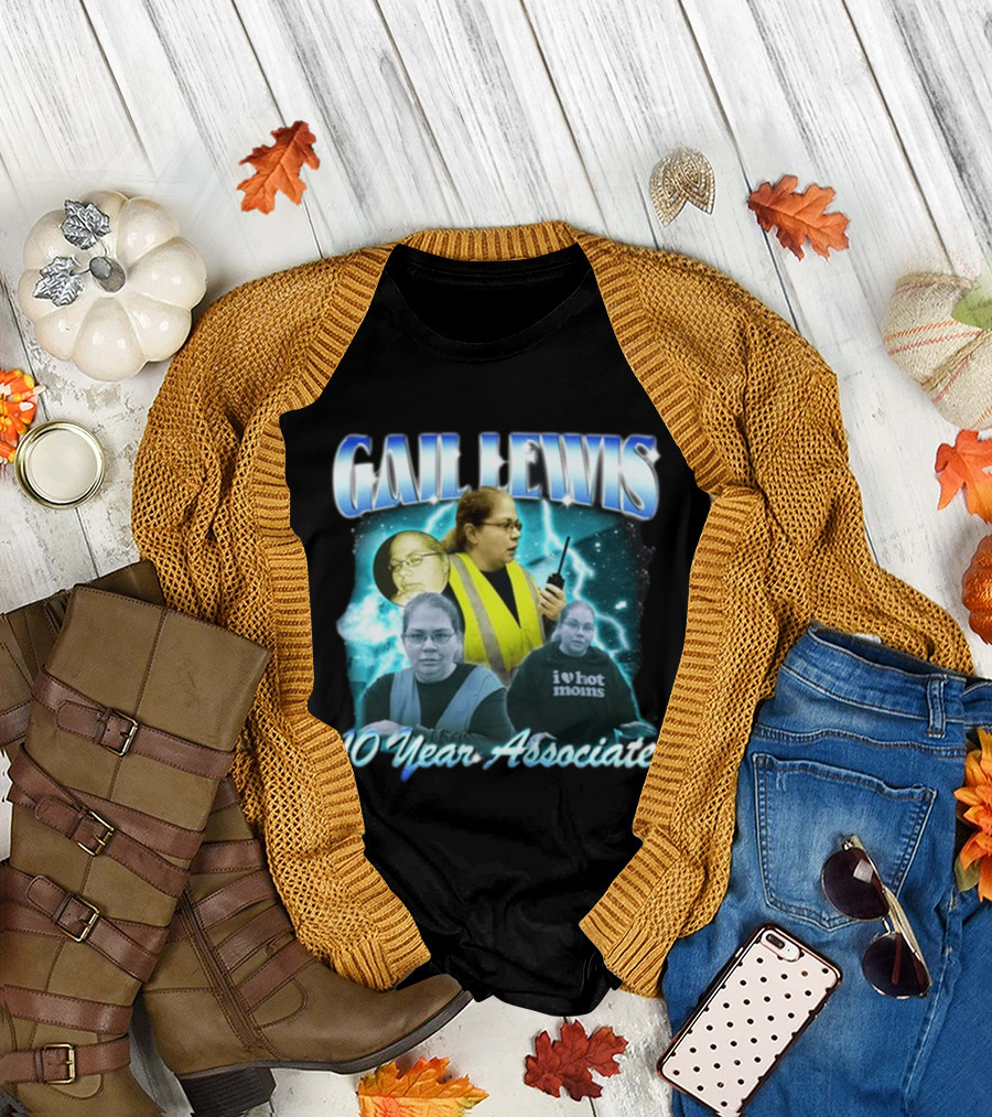Gail Lewis 10 Year Associate I Love Hot Moms Vintage T-Shirt