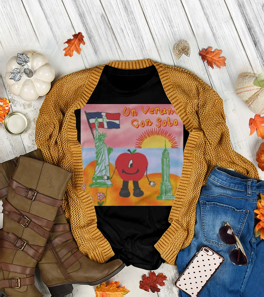 Un Verano Con Soto Apple Statue Empire Sunset T-Shirt