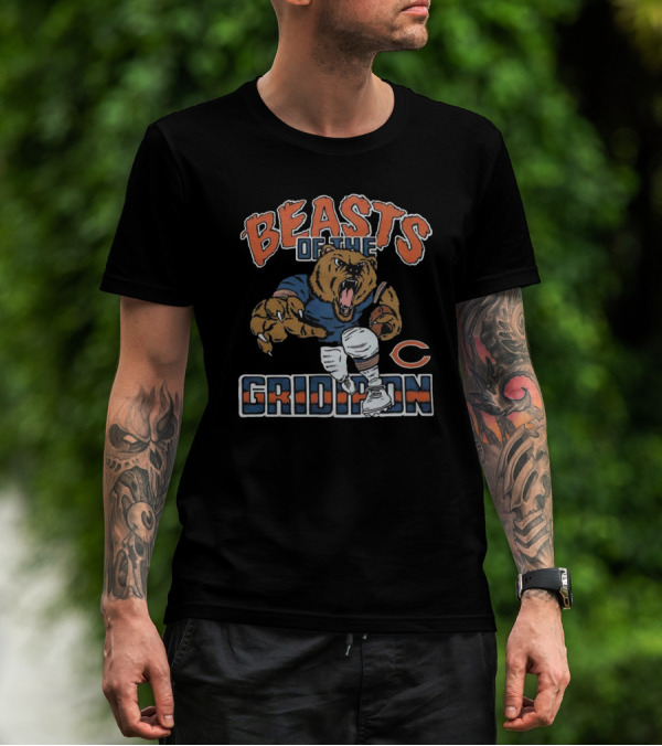 Chicago Bears Beasts Of The Gridiron Football Crossover T-Shirt